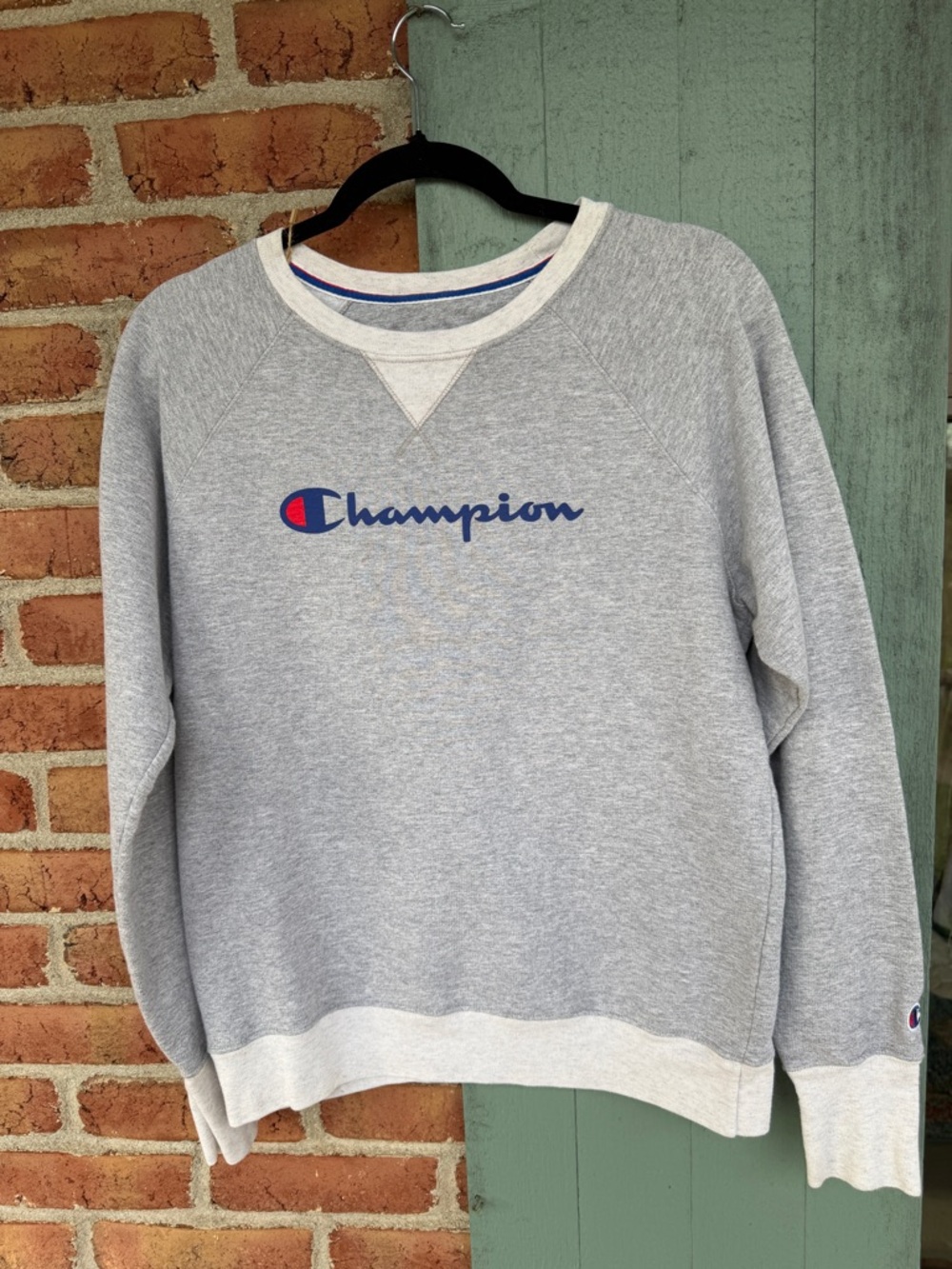 Champion Vintage Men's Gray Crewneck Logo Sweatshirt